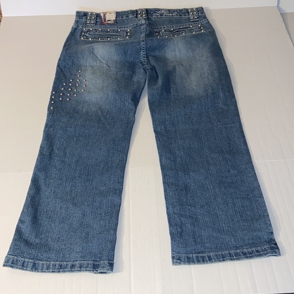 Platinum Plush Size 15 Riveted Capri Jeans Waist 33” - Picture 2 of 7